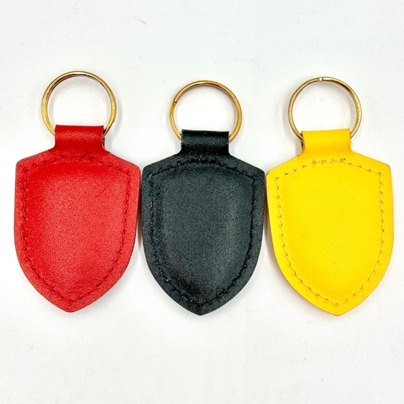 PORSCHE Key Ring in RED (NEW) - Picture 3 of 4